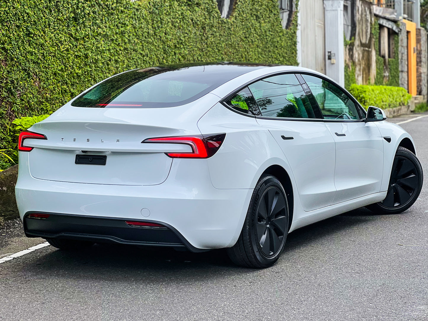 All new TESLA MODEL 3 2024 FACELIFT