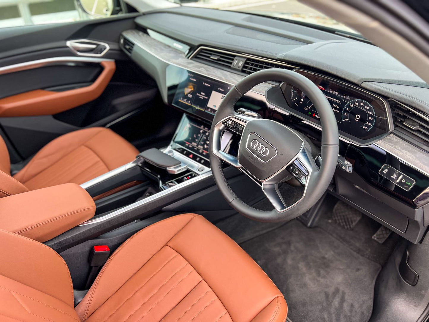 All New Audi E-tron Q8 Quattro 50 High Spec.